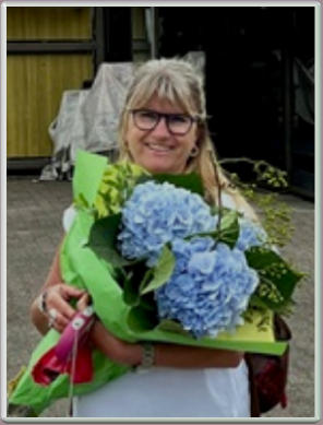 Blumen zum Kranz herstellen